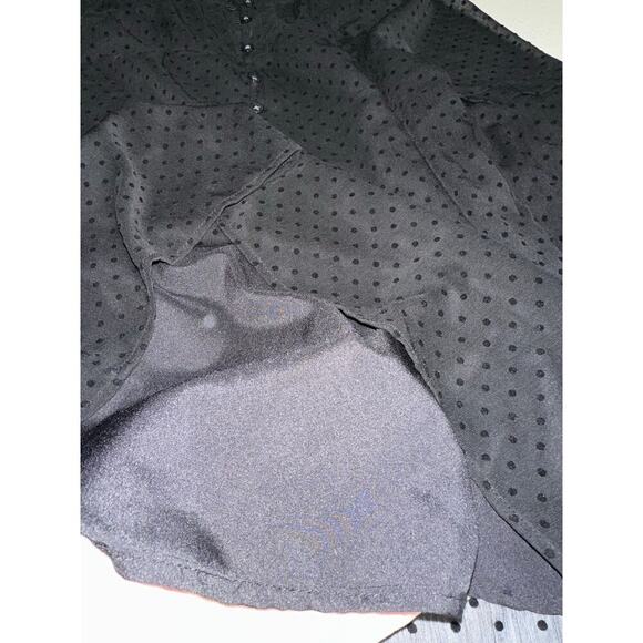 Loft Women’s Blouse Black Sheer Textured Ruffle collar lines XS
Party night out - Picture 7 of 12